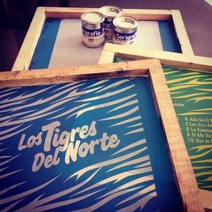 gallery/a-darle-a-la-serigraf-a_t20_8ld0jq